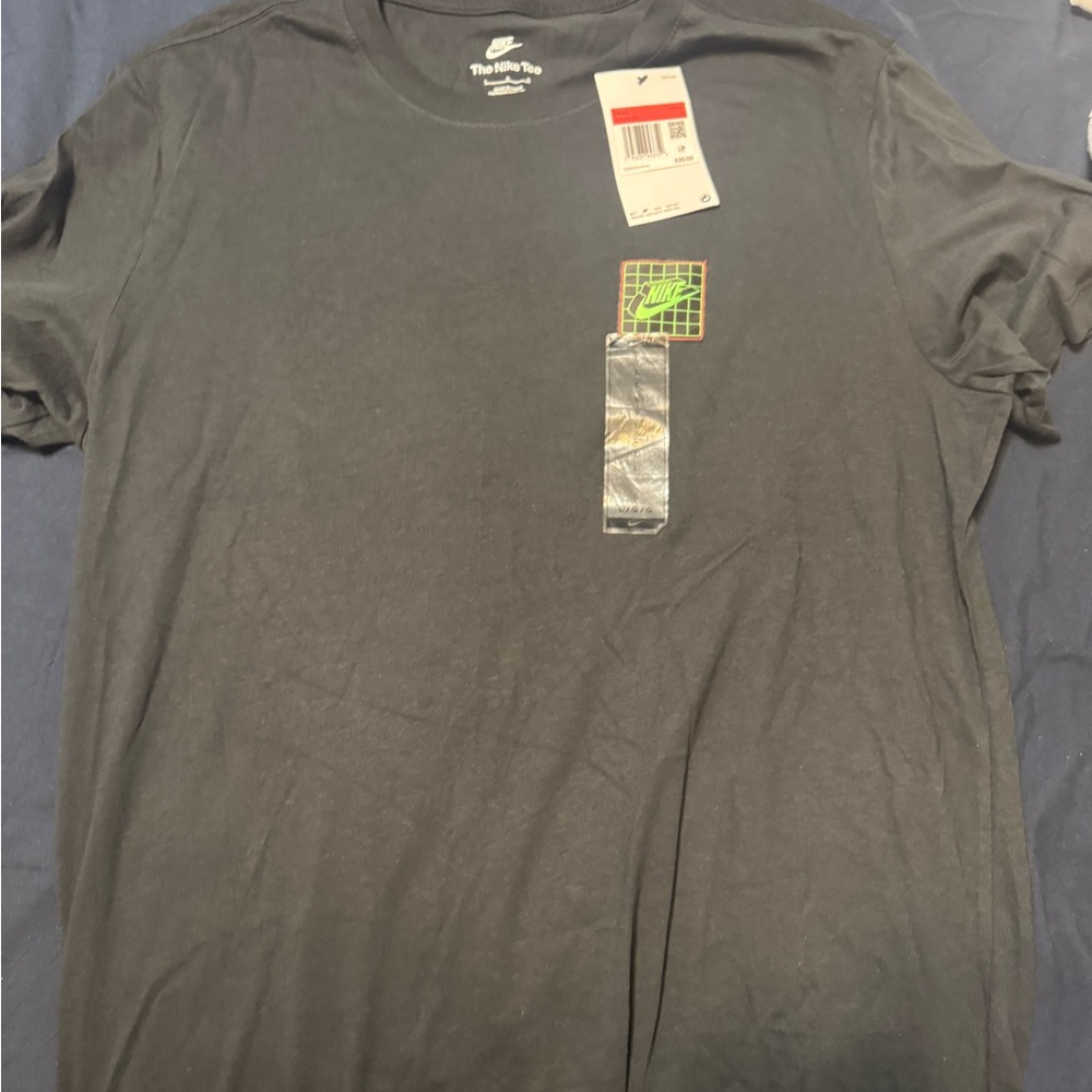 Nike Men's air max shirt